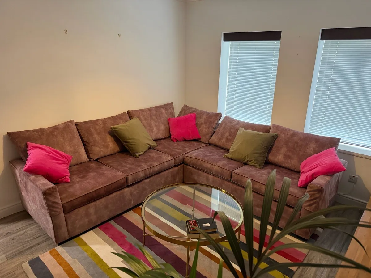 Handmade corner sofa bed - Image 1