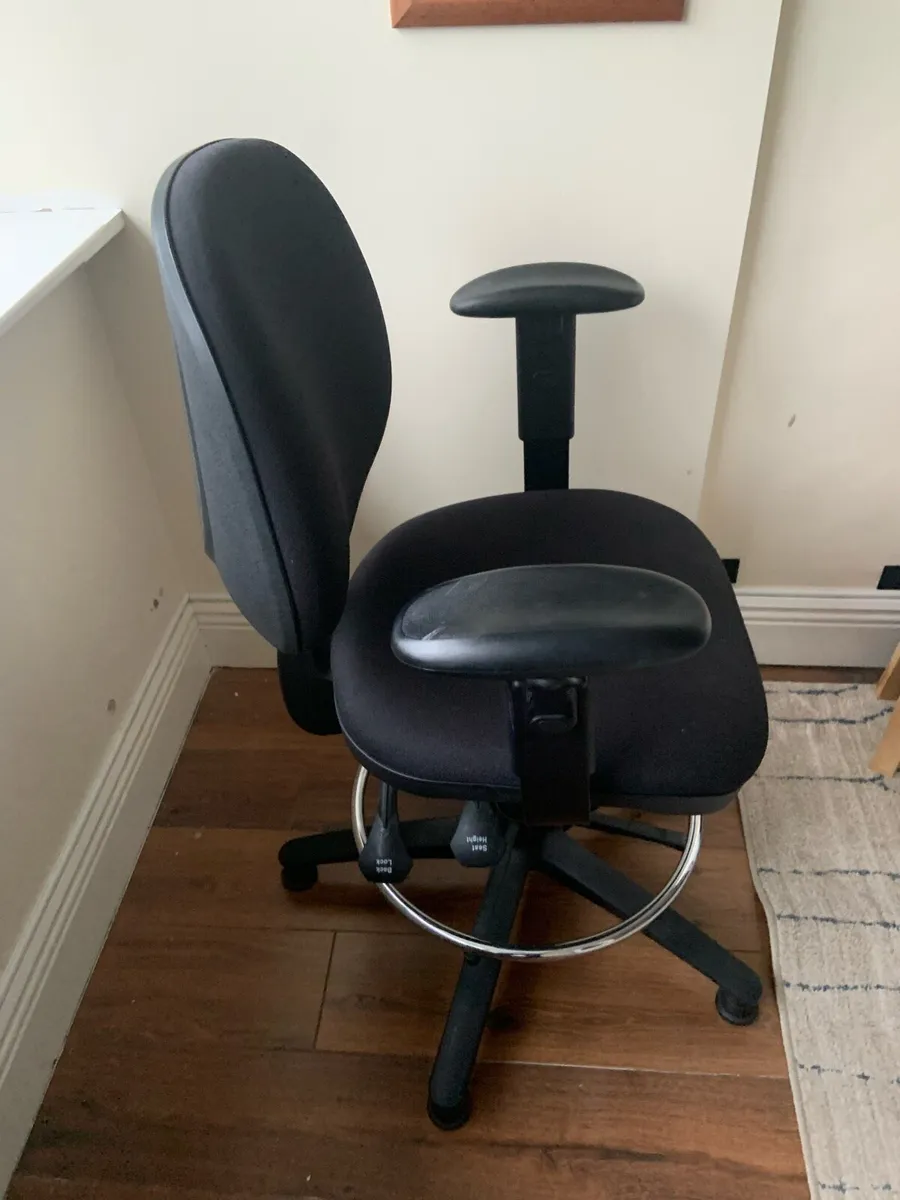 Office Chair - Image 2