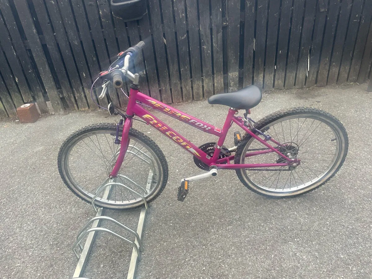 Girls bike 24inc - Image 1