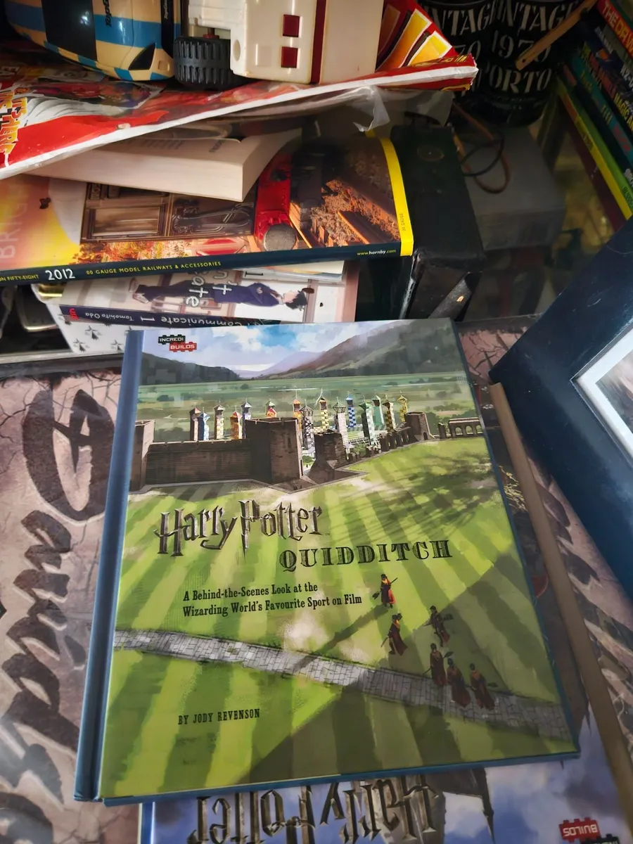 Harry Potter Book - Image 1