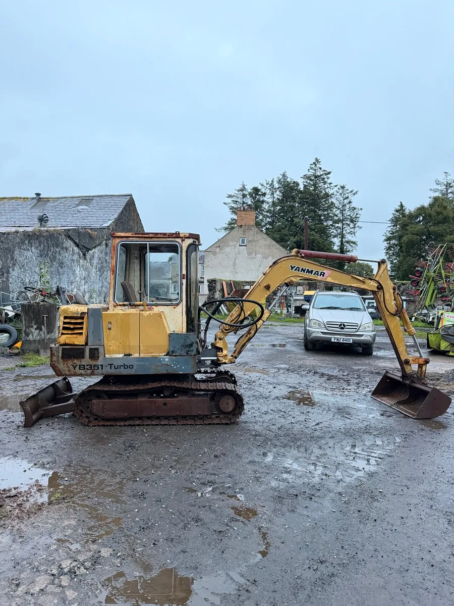 Yanmar YB351 Turbo 3.5 ton mini digger - Image 1