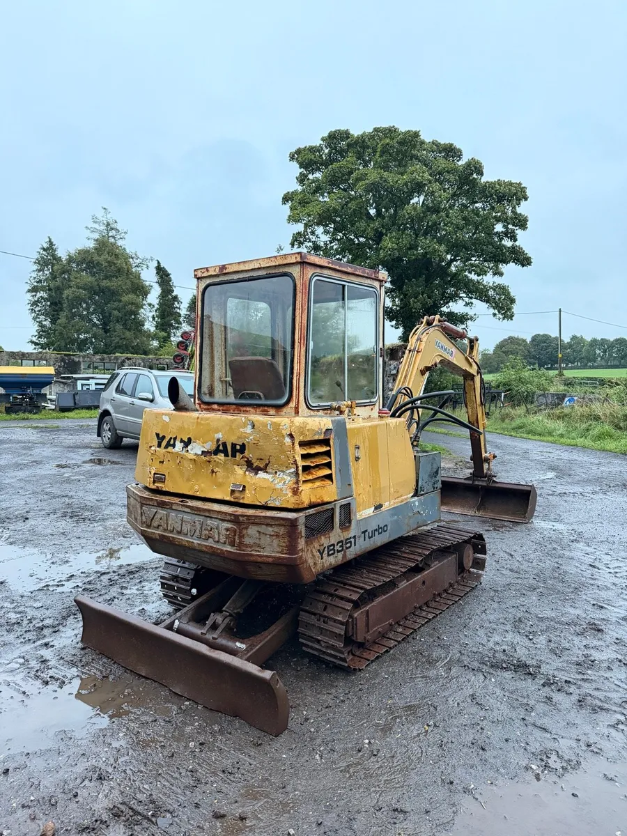 Yanmar YB351 Turbo 3.5 ton mini digger - Image 4