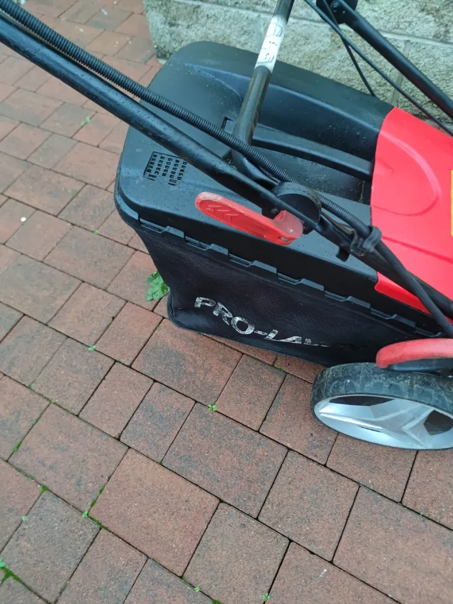 Pro-lawn self drive lawn mower electric start - Image 2