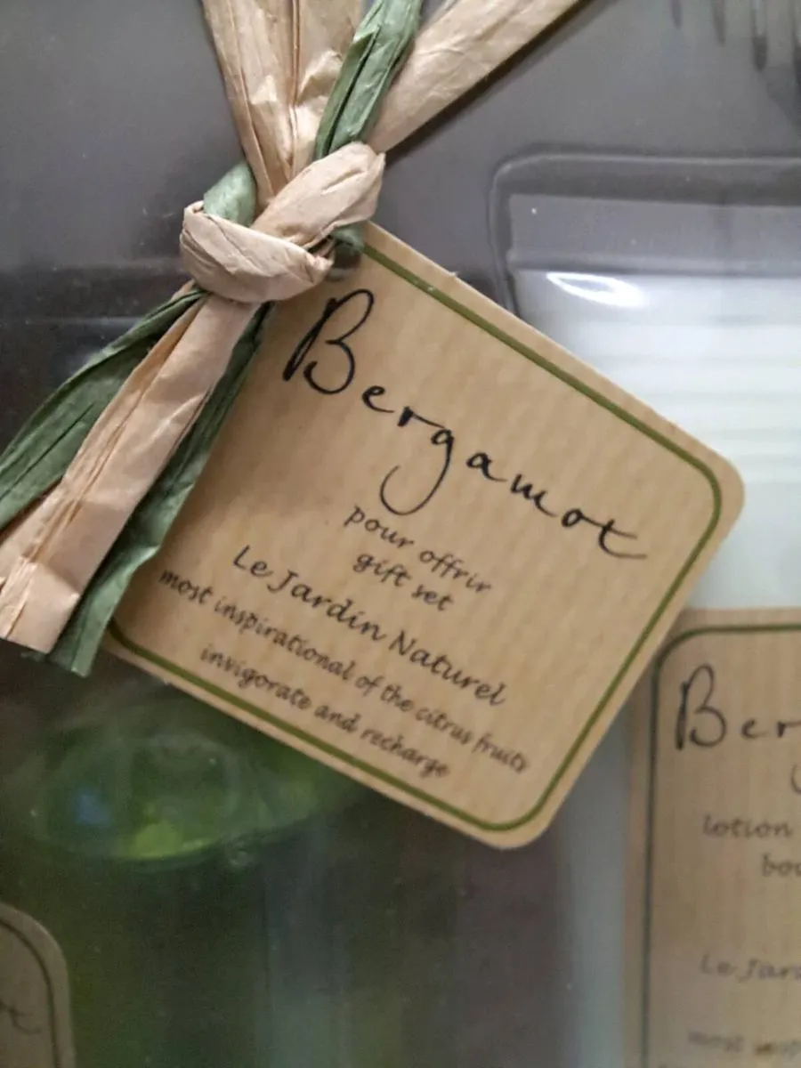 Le Jardin Naturel Bergamot Bath Body Gift Set - Image 2