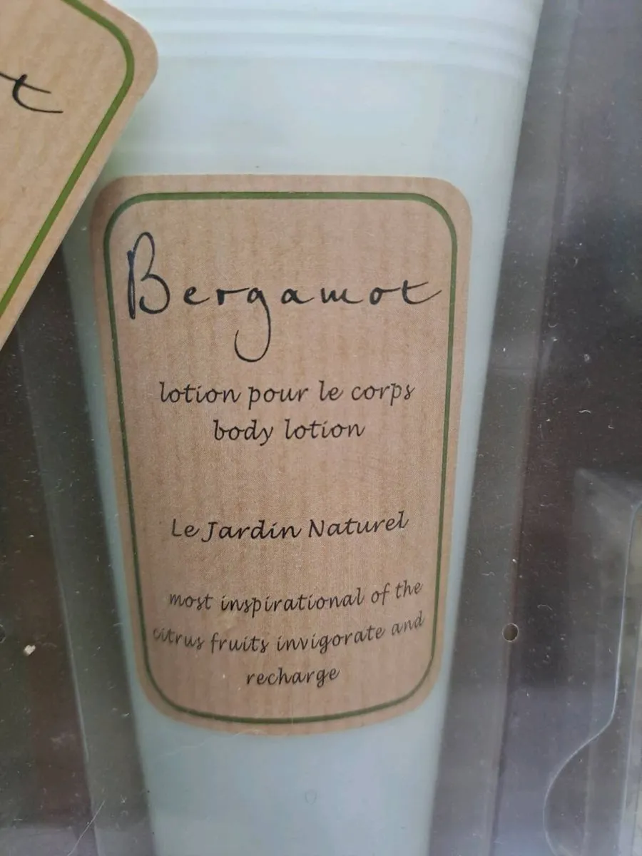 Le Jardin Naturel Bergamot Bath Body Gift Set - Image 3
