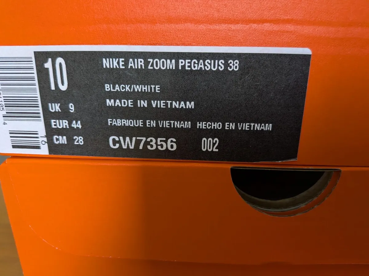 Nike Air Zoom Pegasus 38 & 39 Runners - Size EU 44 - Image 2
