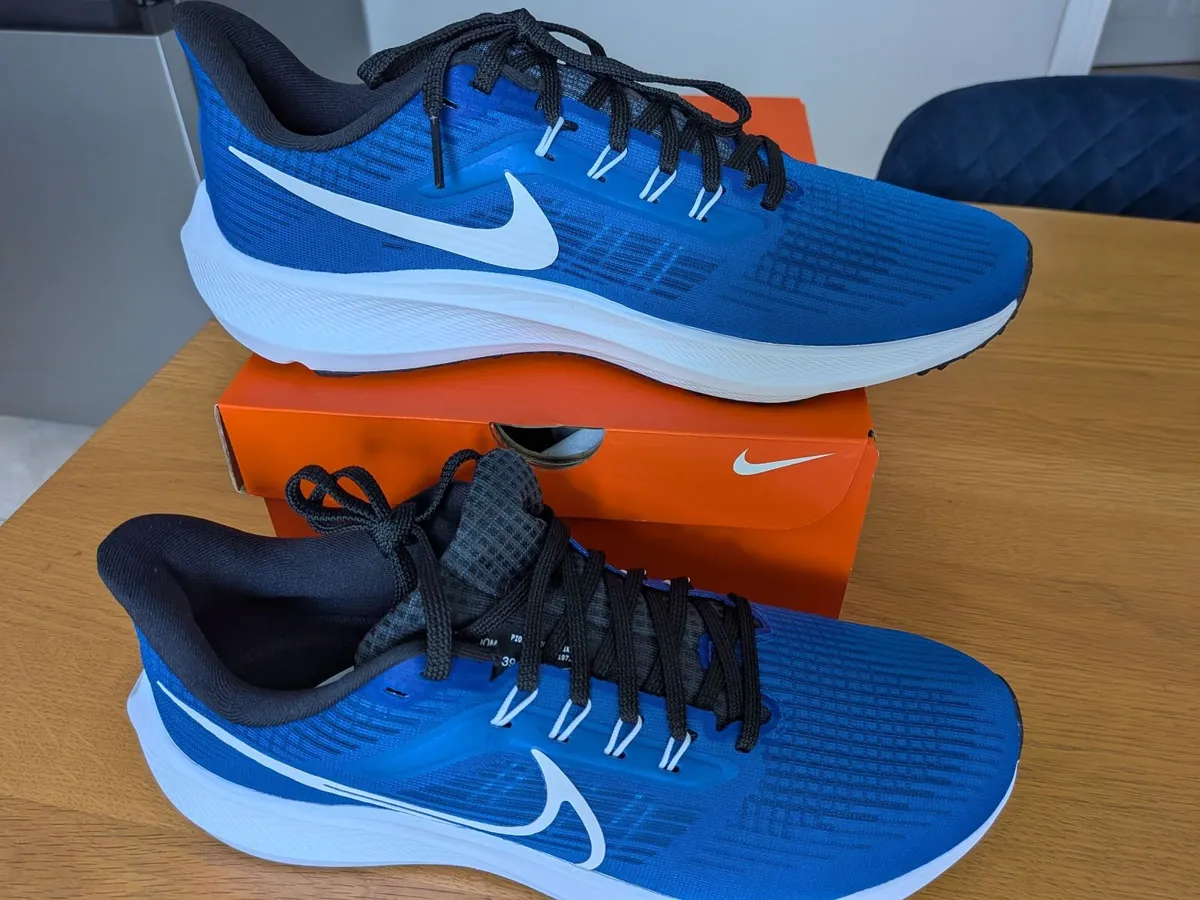Nike Air Zoom Pegasus 38 & 39 Runners - Size EU 44 - Image 4