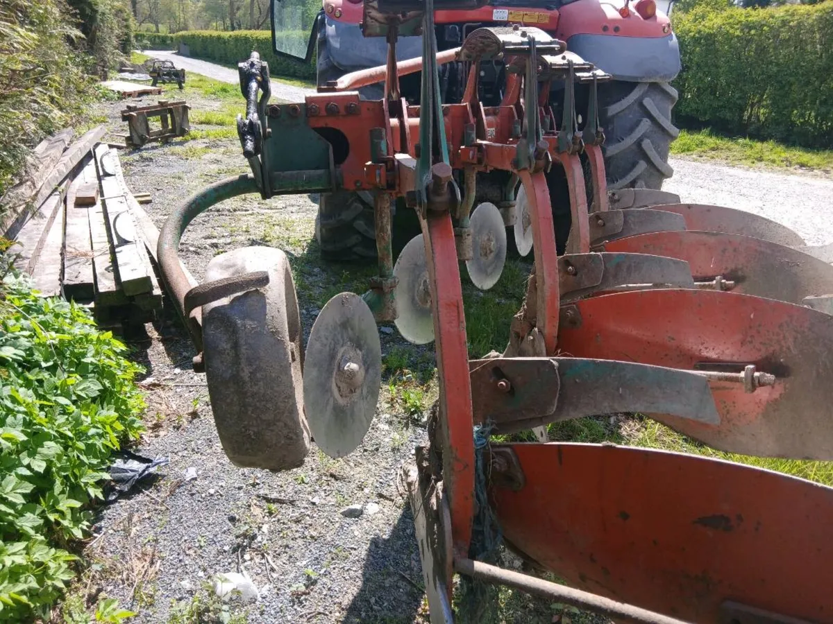 Kverneland 4 furrow 14" plough - Image 3