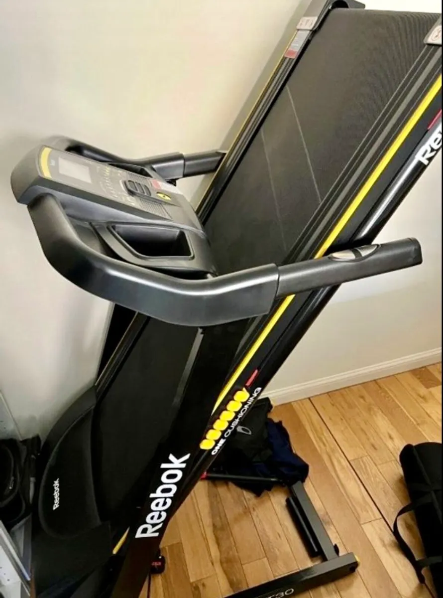 Reebok ONE GT 30 Treadmill - Image 1