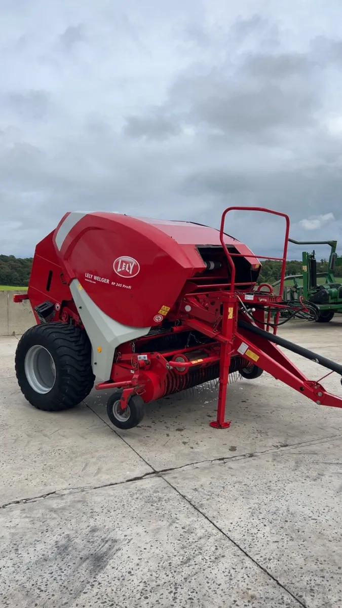 Lely welger 245 profi baler - Image 1