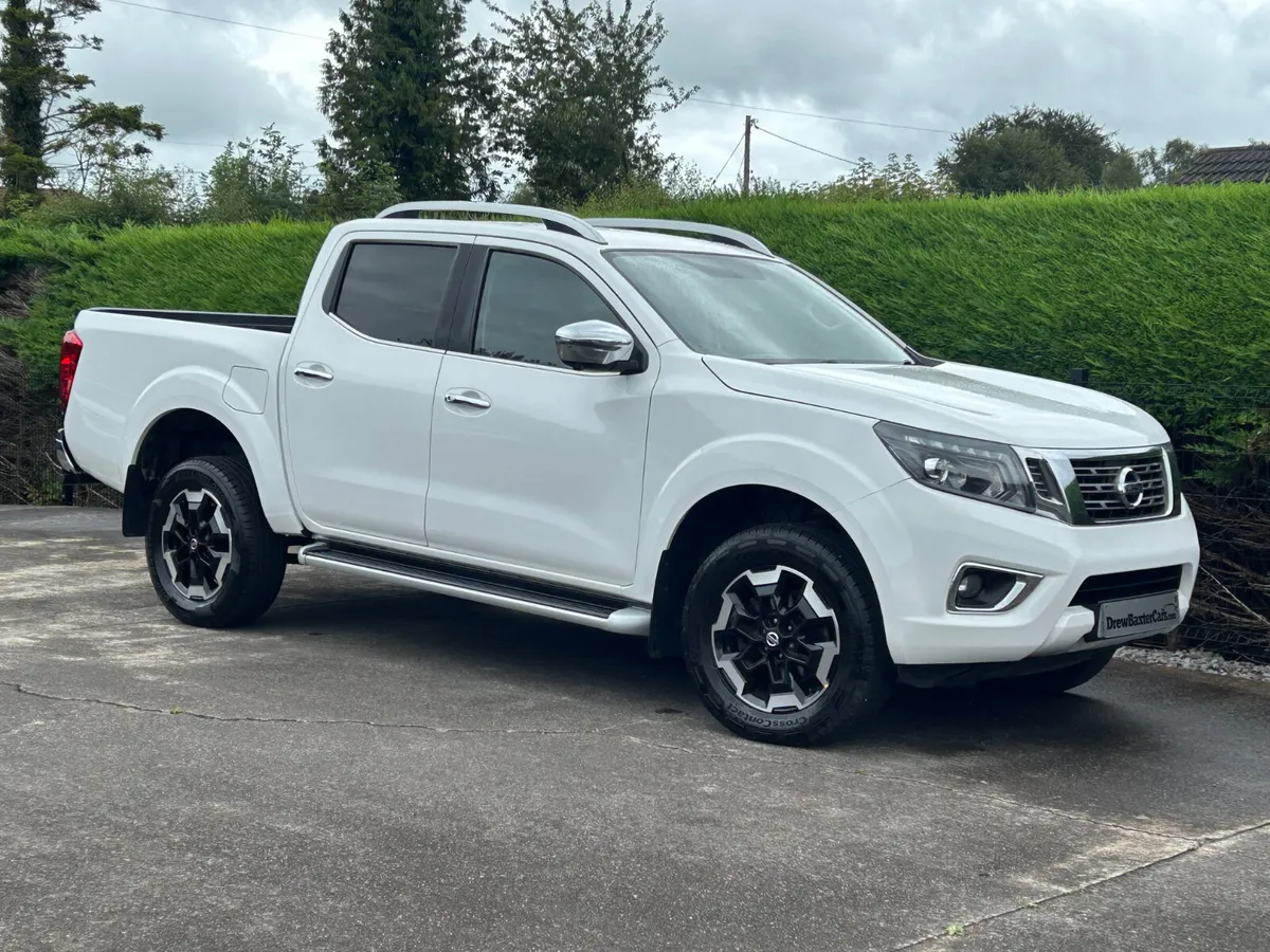 19 Nissan Navara 2.3 Dci Tekna - Image 1