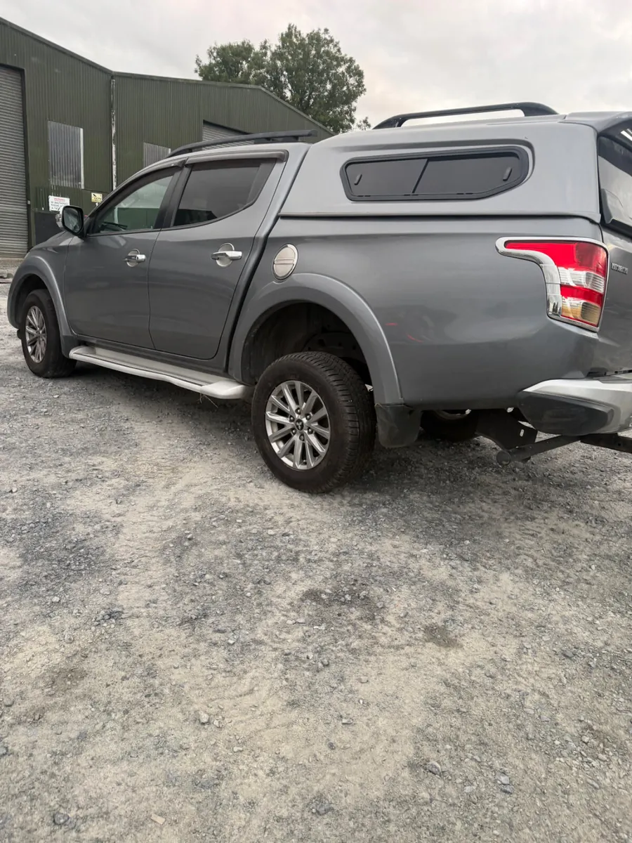 2018 Mitsubishi L200  barbarian Automatic of - Image 1