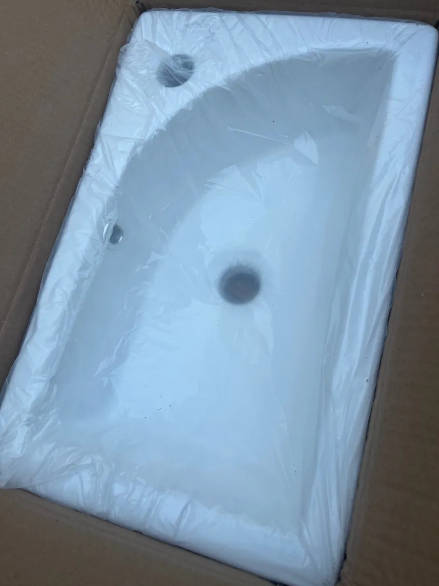 Ceramic Basin - Image 1