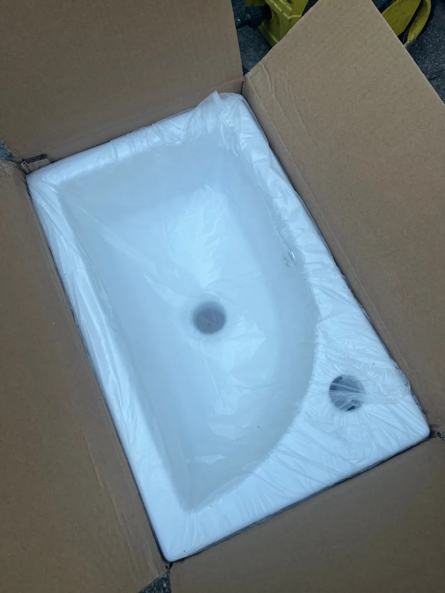 Ceramic Basin - Image 2