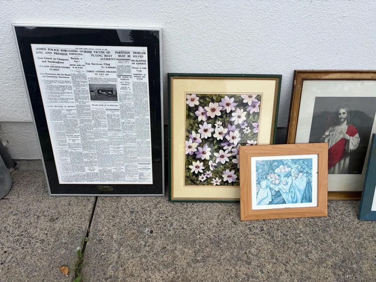 mirrors and pictures €10 each or all €30 - Image 3