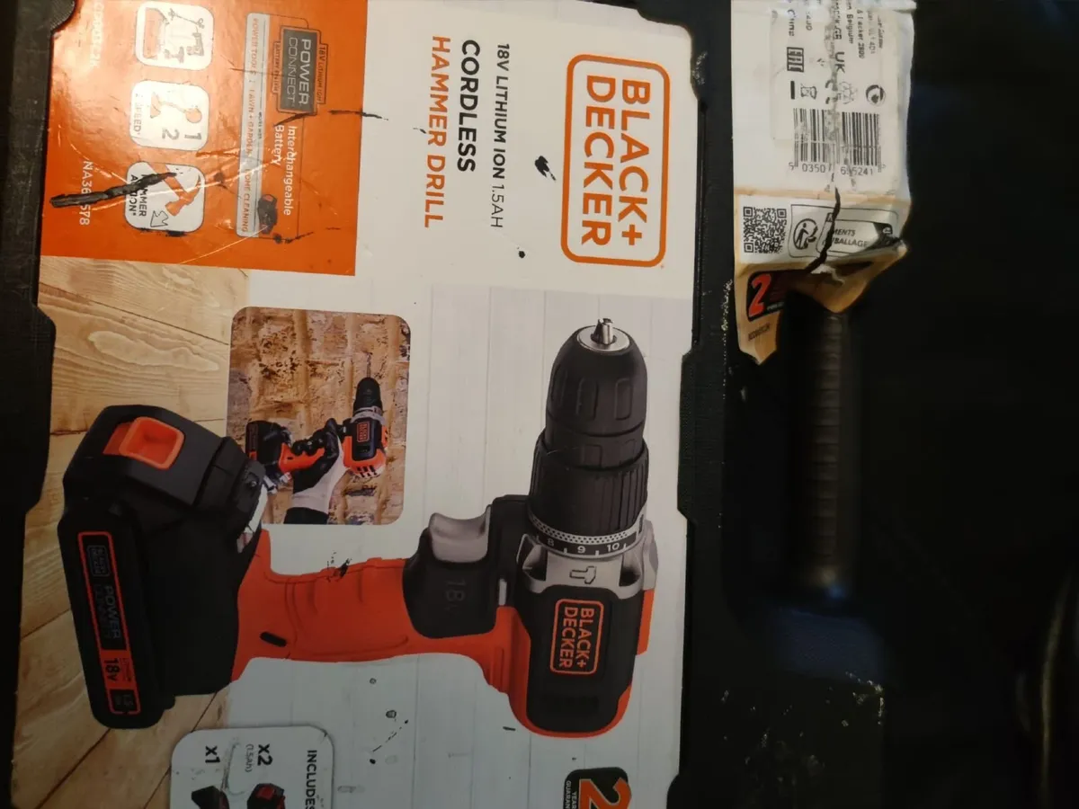 Black and Decker cordless hammer drill - Image 4