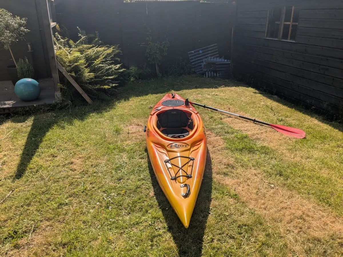 Riot sit in Kayak - Image 2