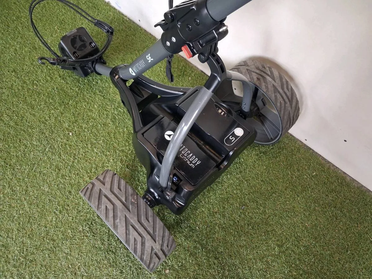 Motocaddy SE and lithium battery - Image 2