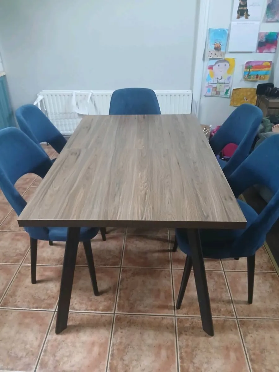 Kitchen Table and six chairs - Image 1