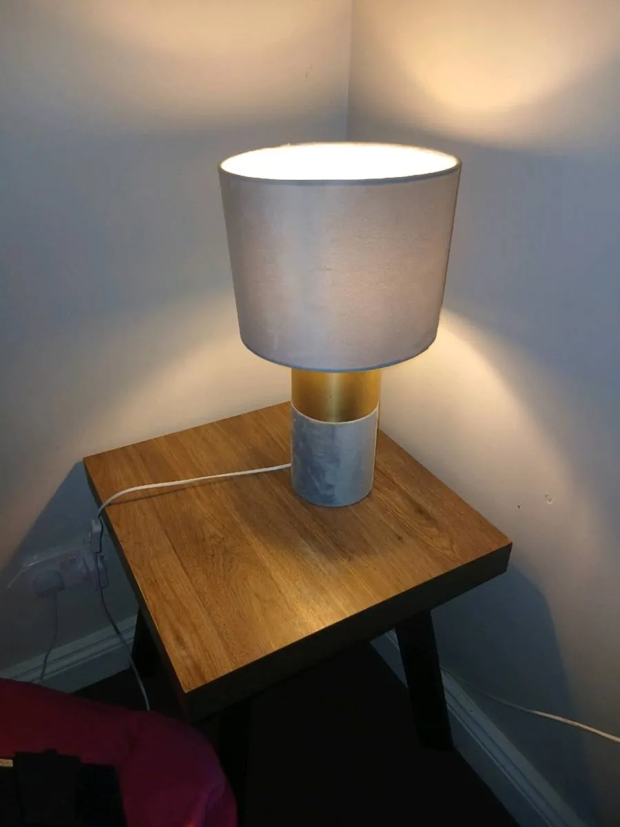Coffee table and side table - Image 1