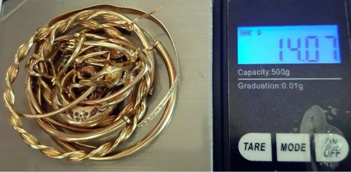 Scrap Gold Lot 14.7g – Assorted 9ct & 14ct - Image 1