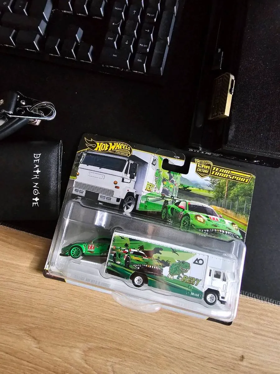 HOT WHEELS TEAM TRANSPORT REXY