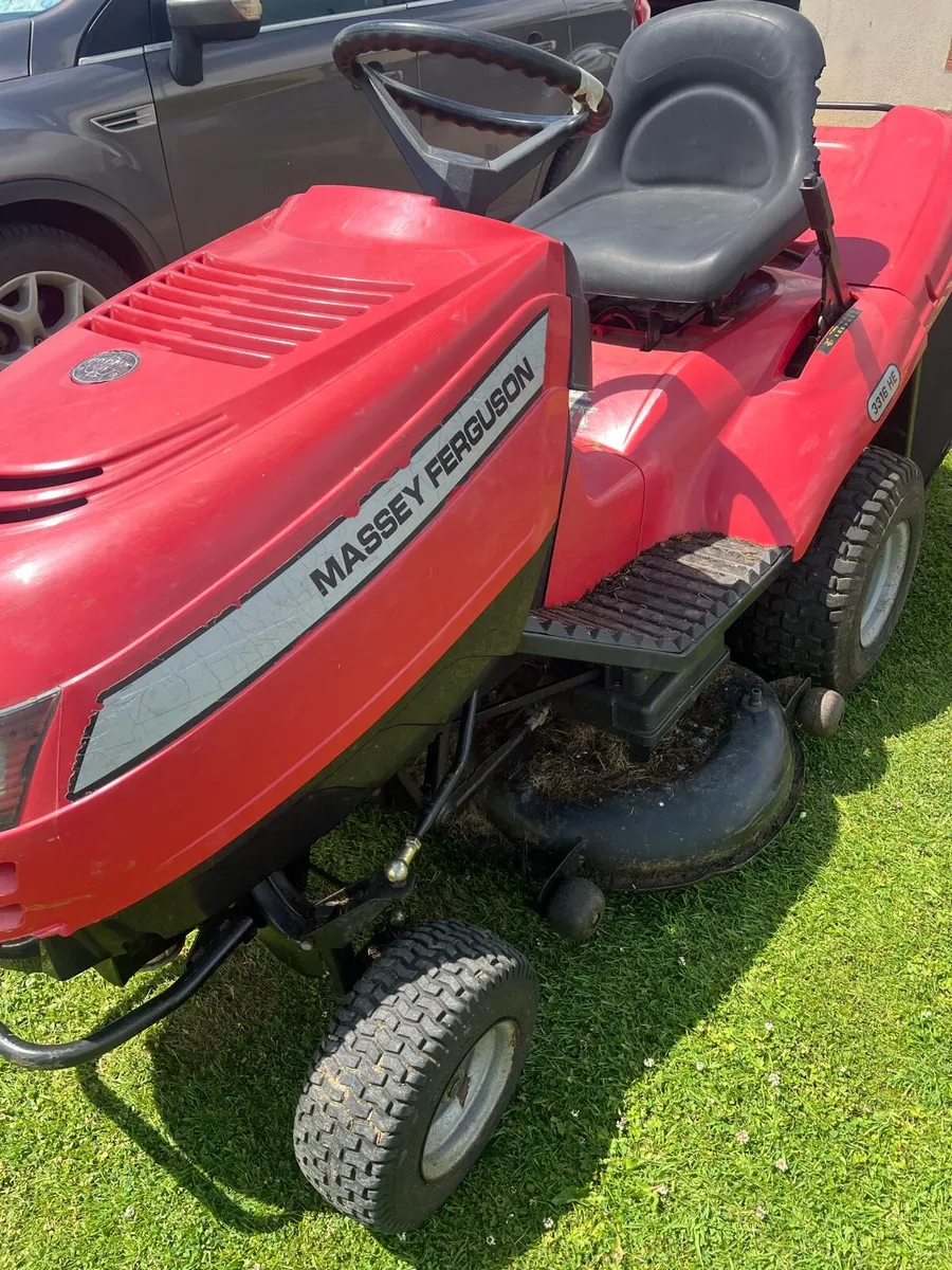 Castlegarden 40 inch mower - Image 1