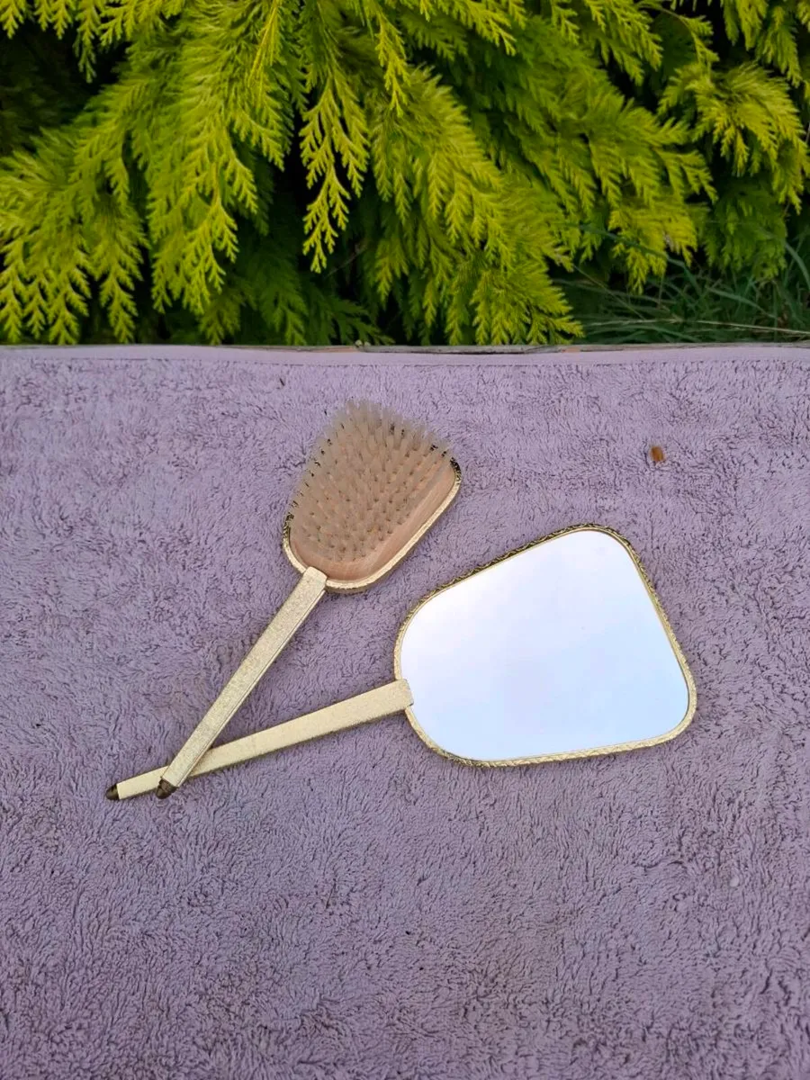 By post only vintage mirror brush - Image 3
