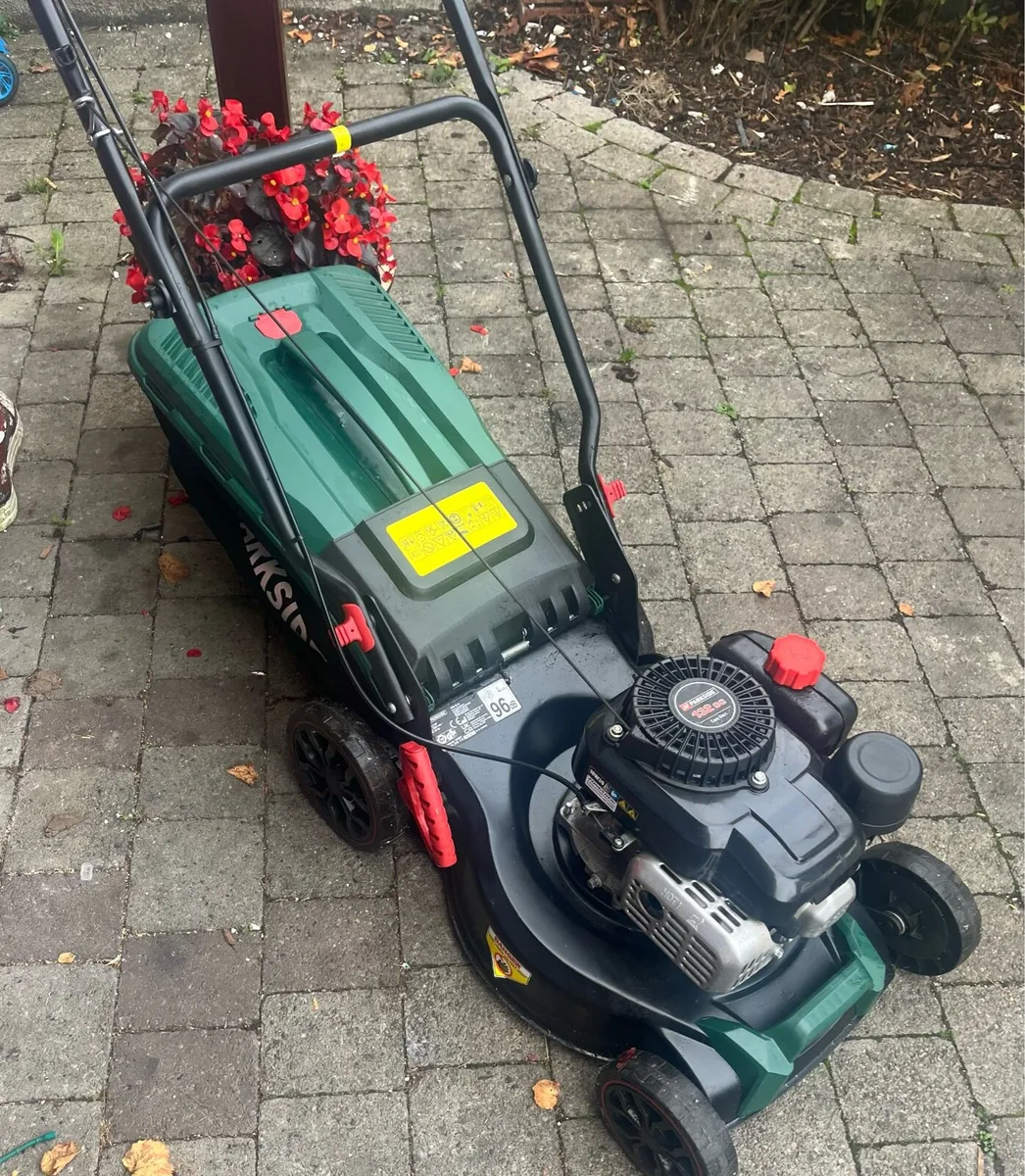 Lawnmower - Image 2