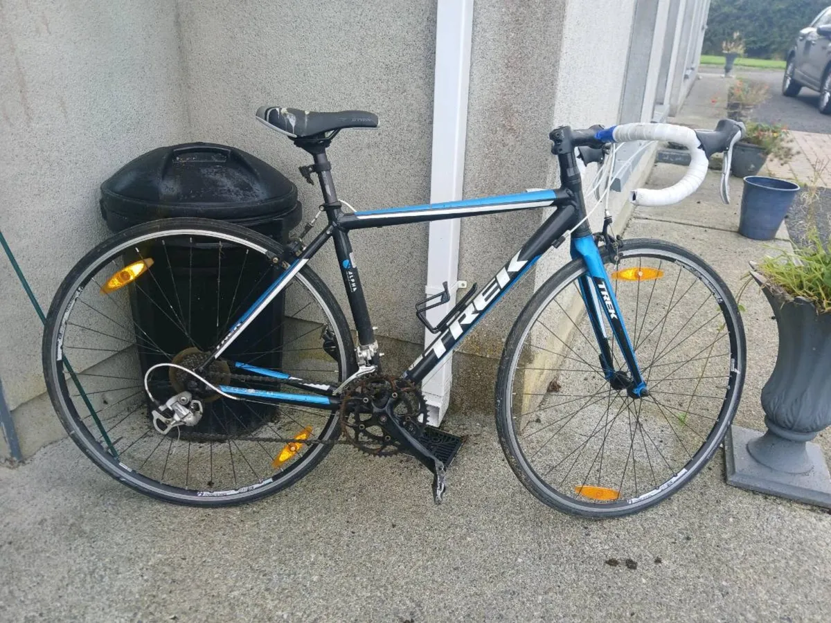 A racing bike - Image 3
