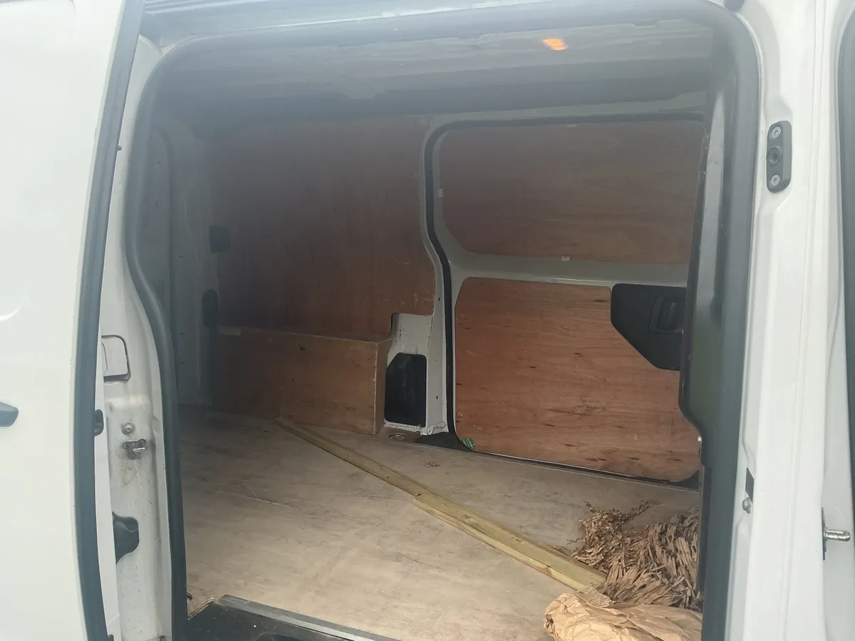 Citroen Dispatch 2023 - Image 3