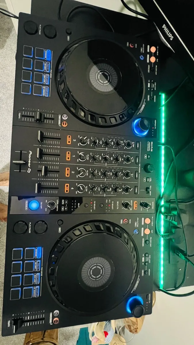 Pioneer DDJ-FLX6 - Image 1