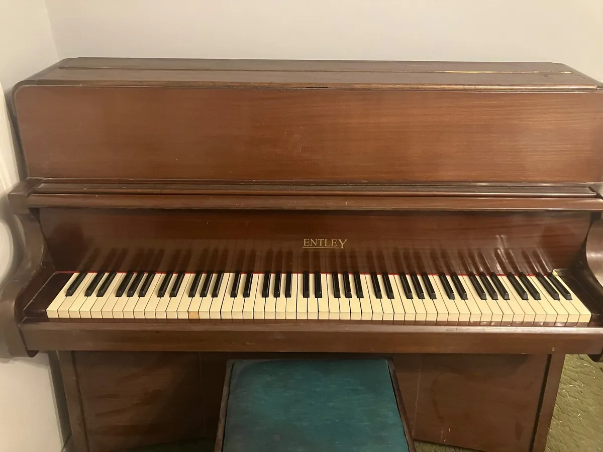 Piano - Image 1