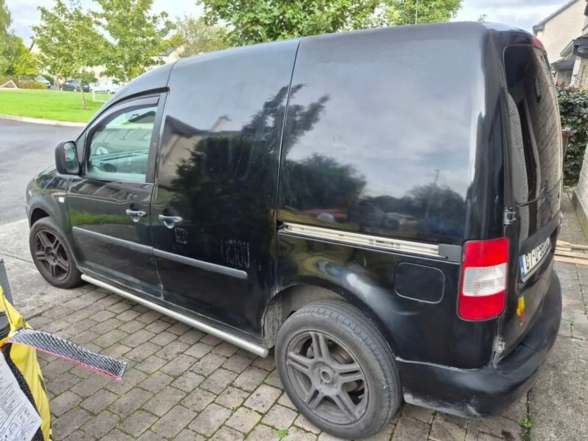 2007 Volkswagen Caddy - Image 2