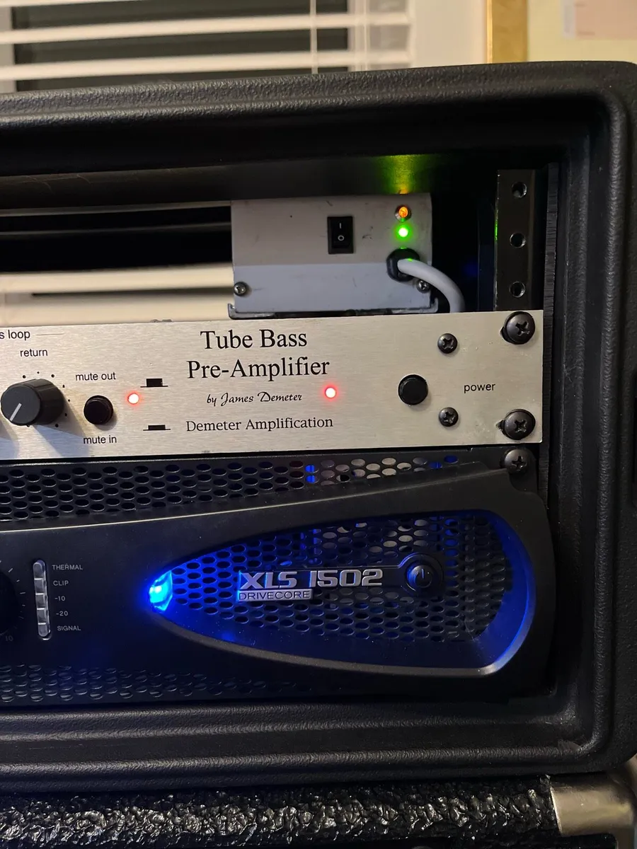 Bass amp Demeter Vtbp-201s tube preamp + Crown XLS - Image 2
