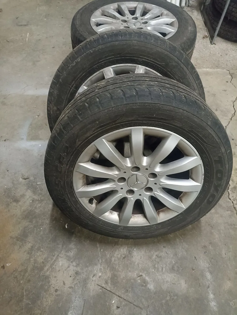 Mercedes E Class (W211) Alloy Wheels - Image 2