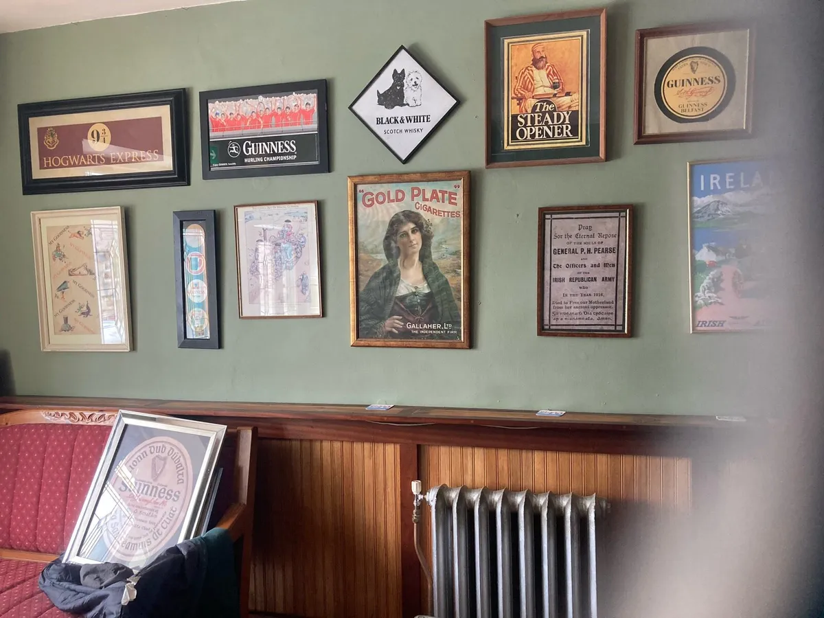 Pub Memorabilia - Image 4