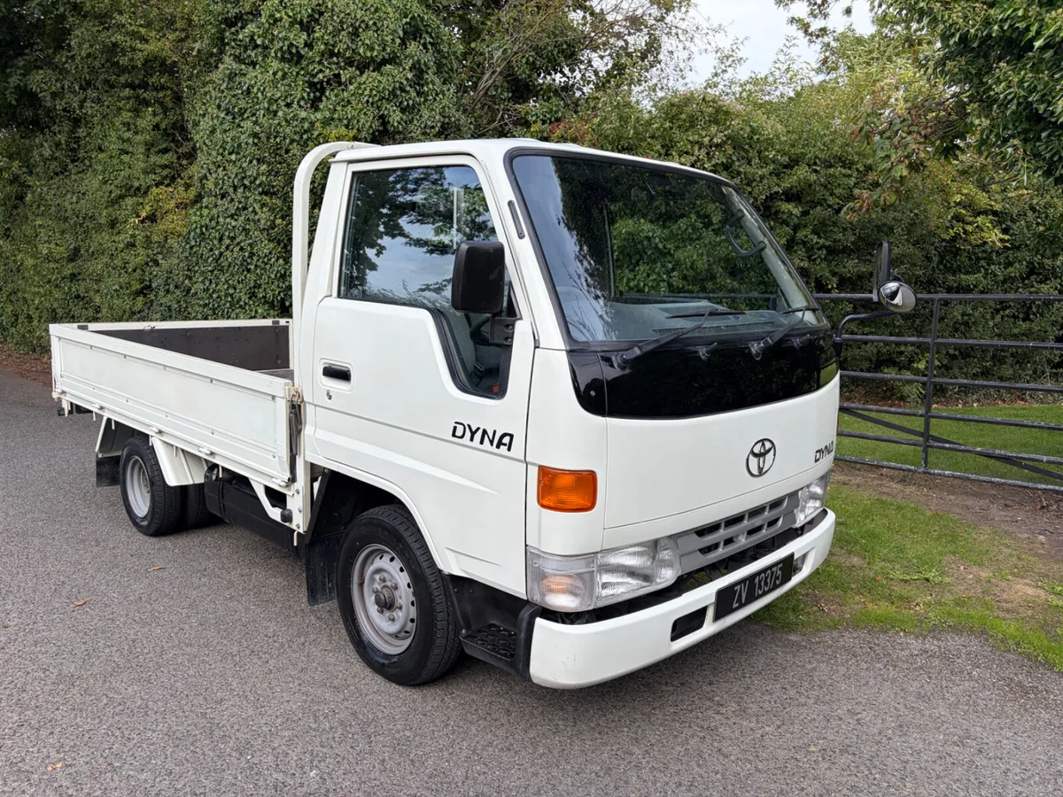 1995 Toyota Dyna only 20k kilometres - Image 3