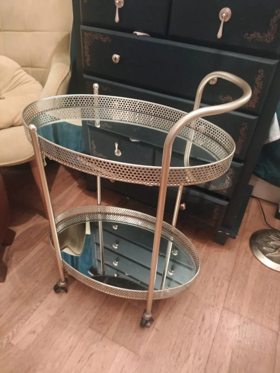 Drinks Trolly - Image 1