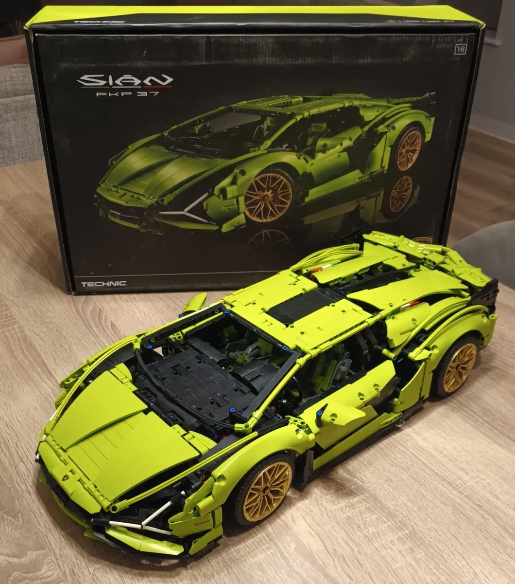 LEGO Technic Lamborghini Sián FKP 37 — 42115 - Image 1