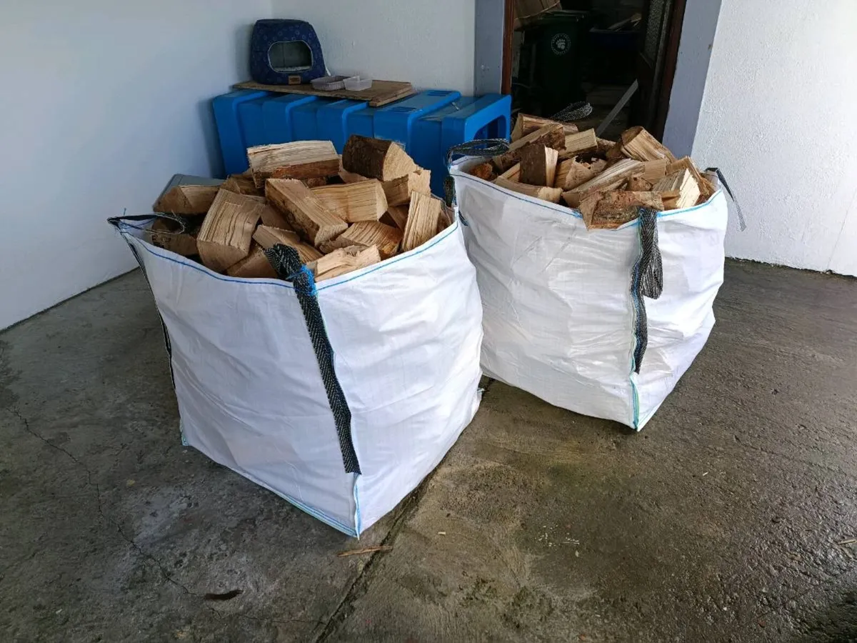 Tonne bags of firewood - Image 1
