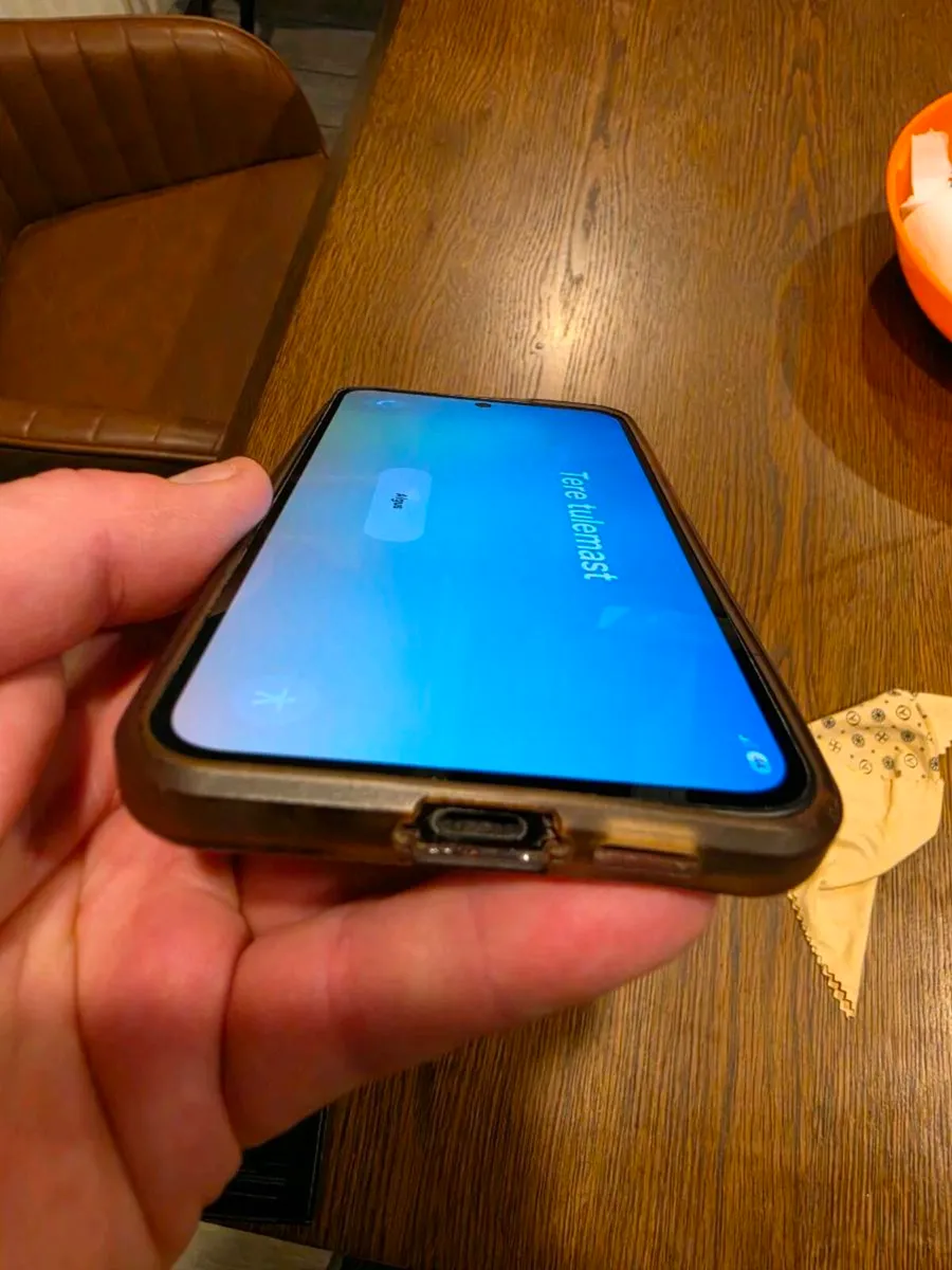 SAMSUNG GALAXY S24 FE - Image 4