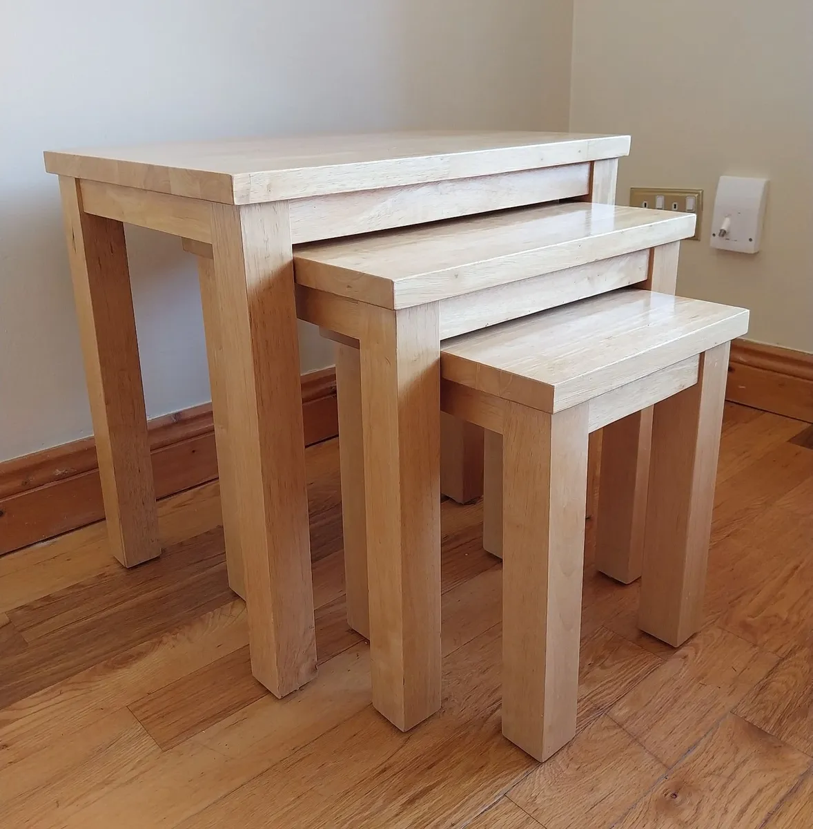 Solid Wood Nest of Tables (3 Tables) - Image 2