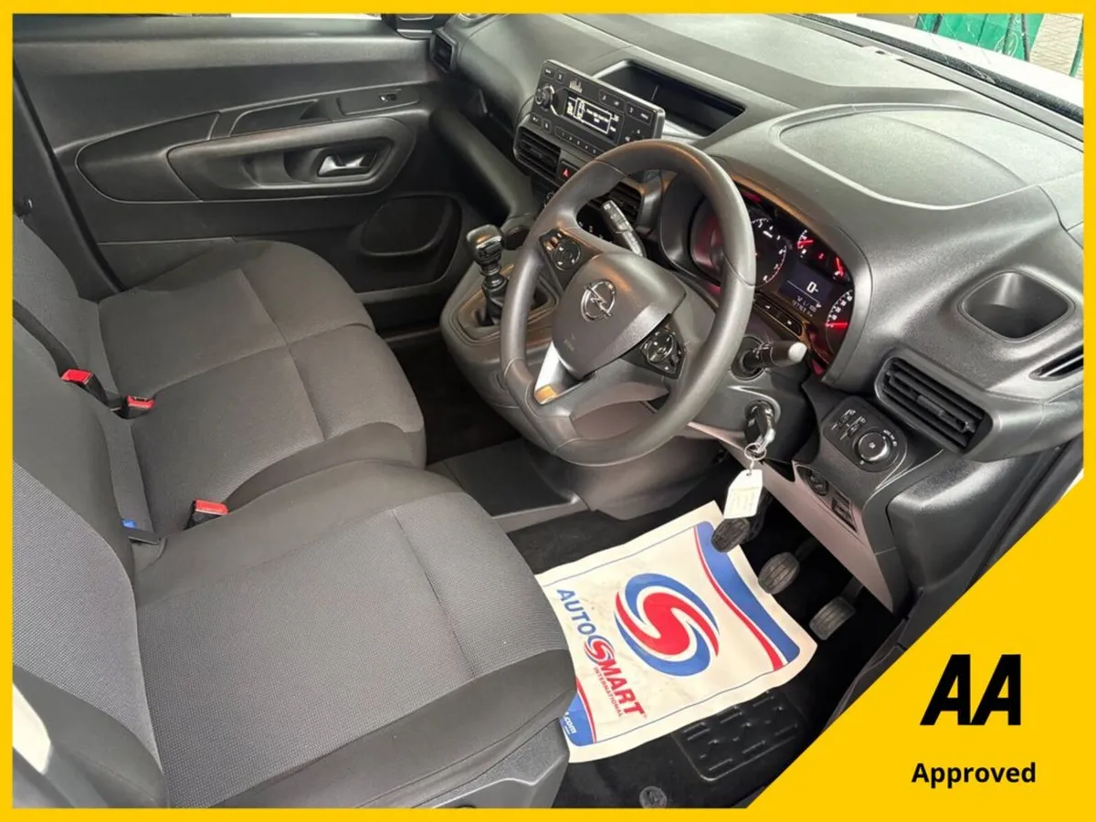 Opel Combo 1.5 CDTi 100PS SWB - Image 2