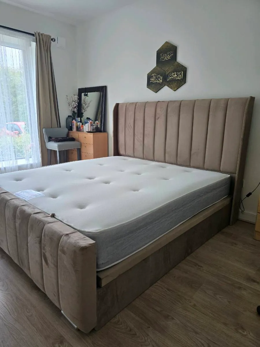 Bed - Image 3