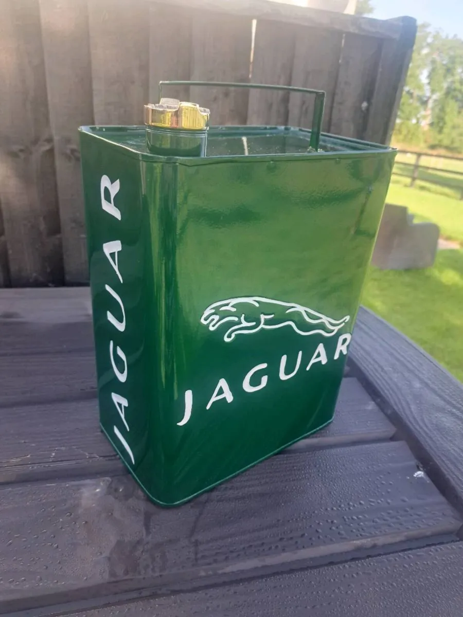 Jaguar oil can display only - Image 3
