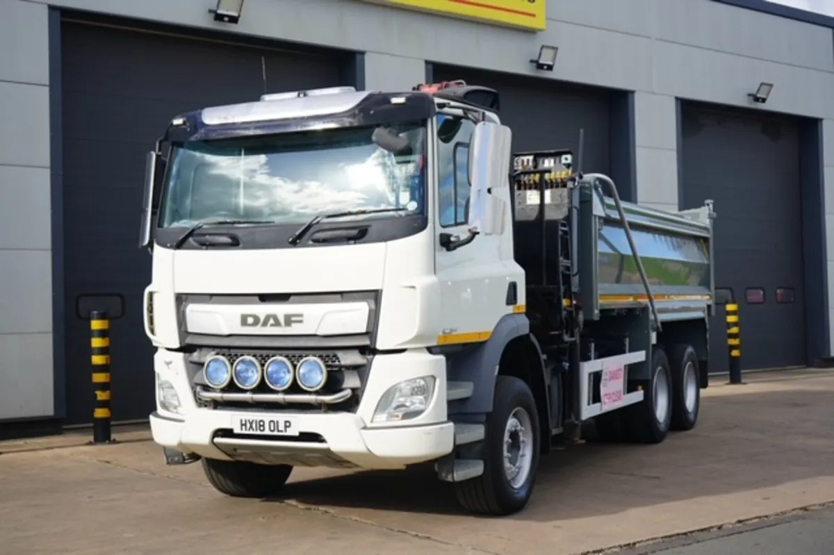 2018 DAF CF-370 6X4 TIPPER GRAB - Image 3