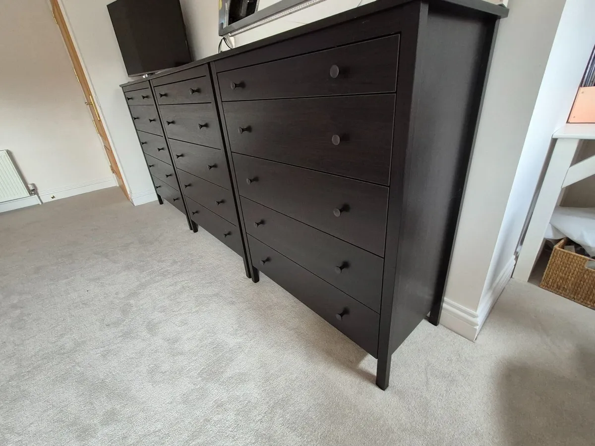 Chest of drawers - Image 1