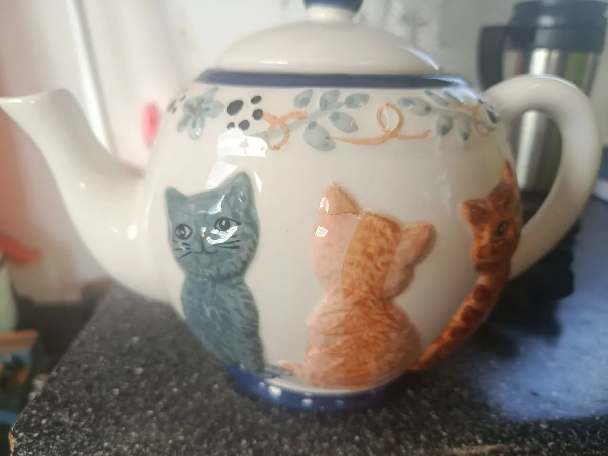 Teapot - Image 2