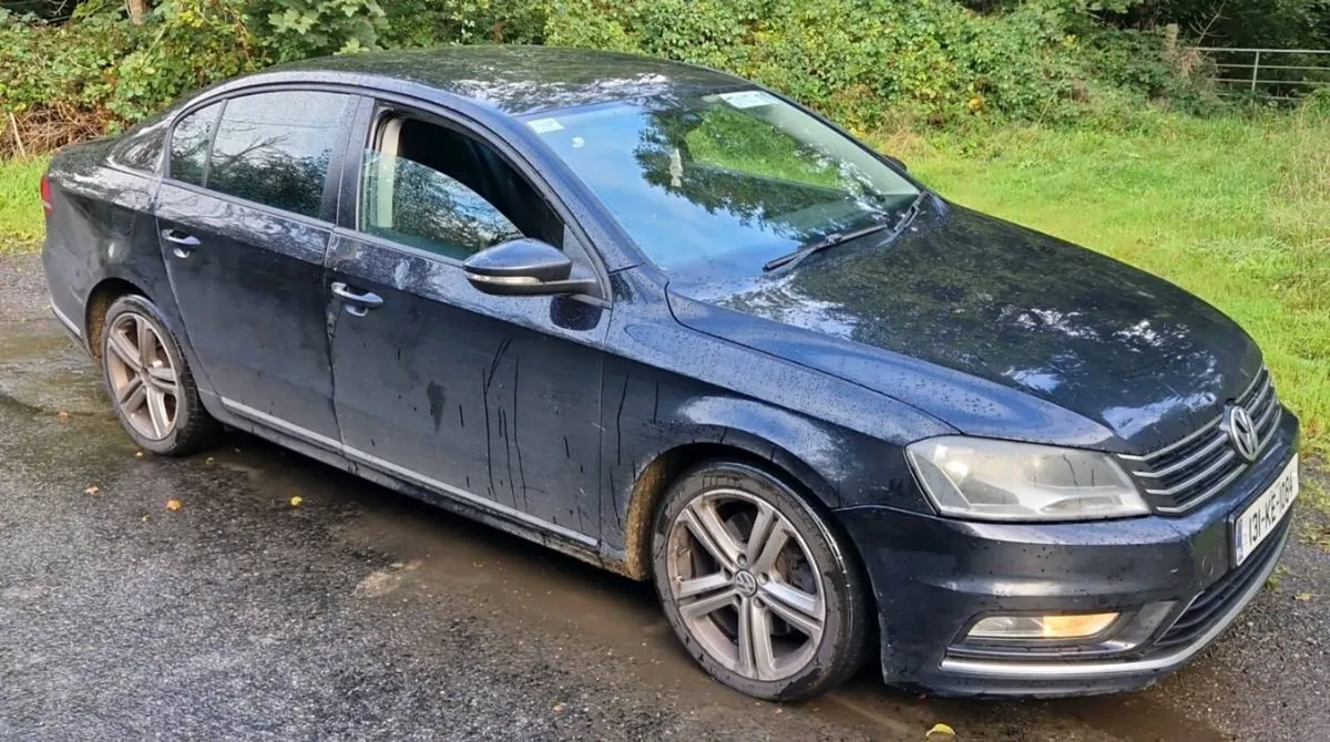 2013 R-Line Passat 1.6 Breaking - Image 1